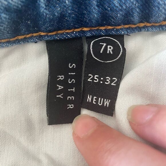 Neuw “Sister Ray” Straight Leg Jeans; Size 7R - Picture 4 of 7